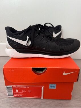 Nike Free 5.0 Black and White Women's Running Sneakers